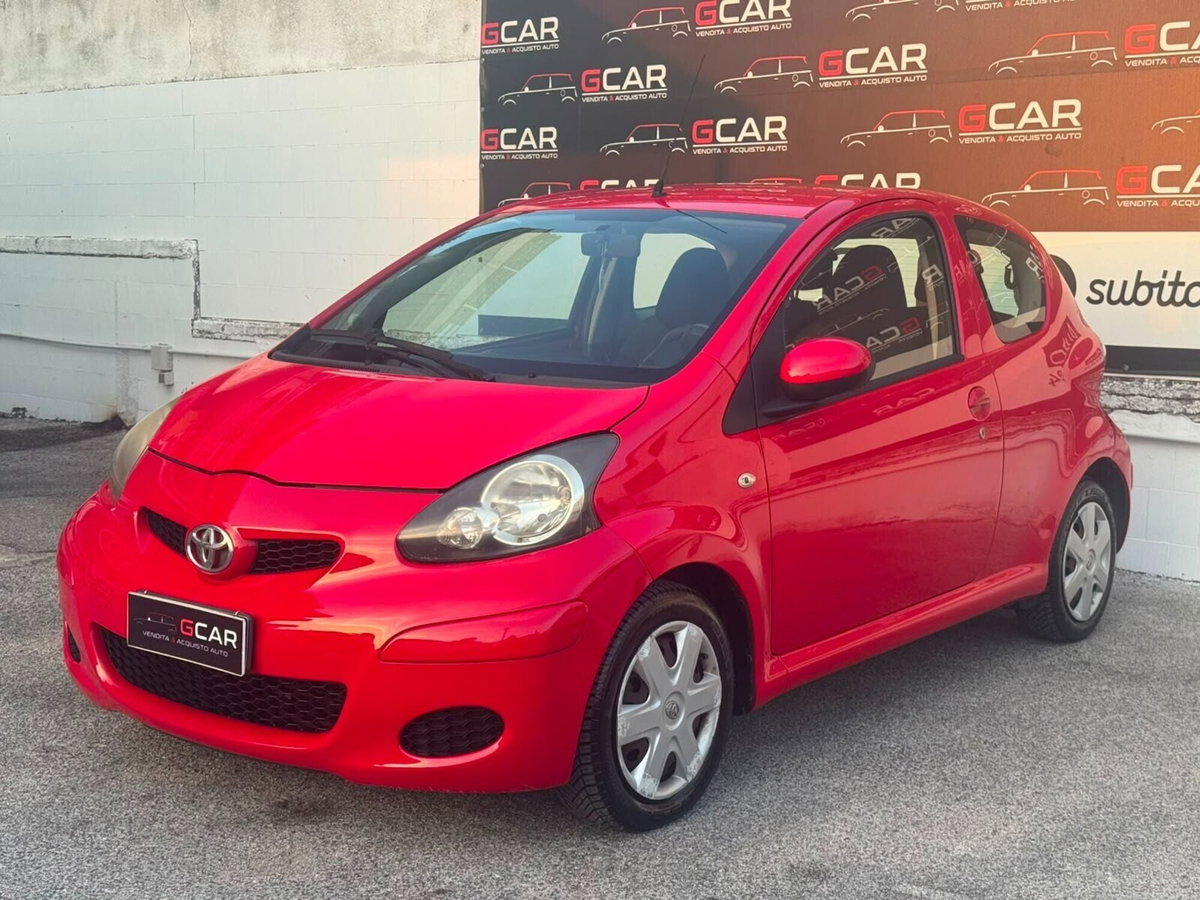Toyota Aygo 1.0 12V VVT-i 3 porte Sol (4)