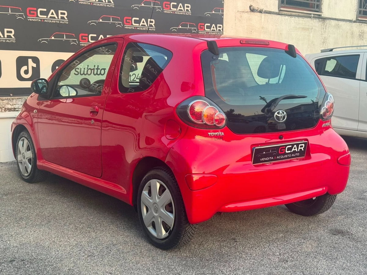 Toyota Aygo 1.0 12V VVT-i 3 porte Sol (5)