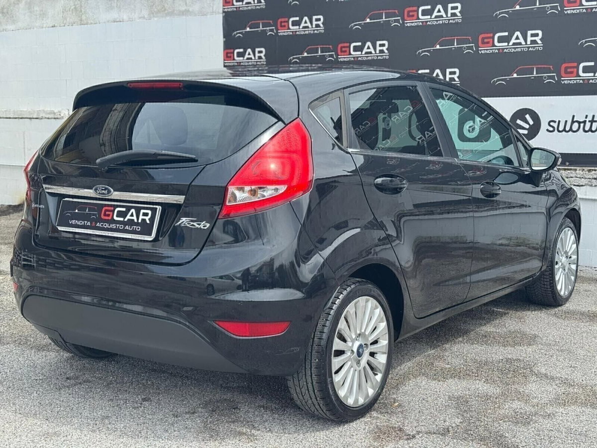 Ford Fiesta 1.2 82 CV 5 porte Titanium (8)