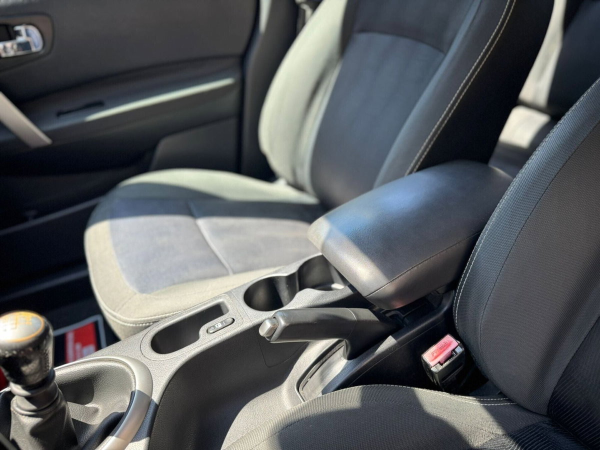 Nissan Qashqai 1.5 dCi DPF Tekna (13)