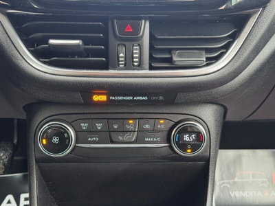 Ford Fiesta 1.5 TDCi 5 porte Vignale (12)