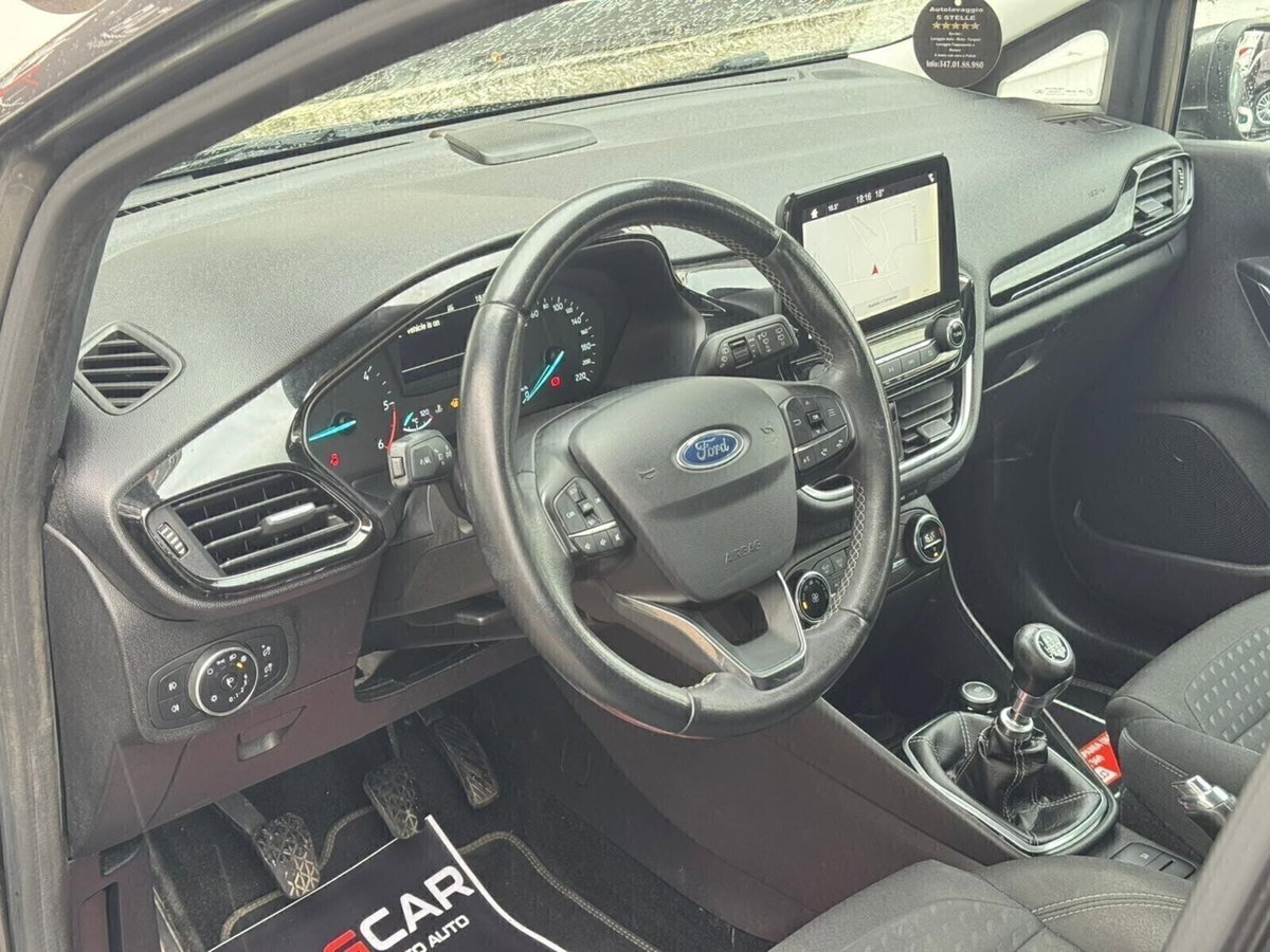 Ford Fiesta 1.5 TDCi 5 porte Vignale (13)