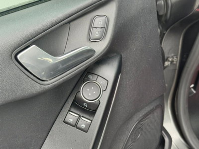 Ford Fiesta 1.5 TDCi 5 porte Vignale (19)