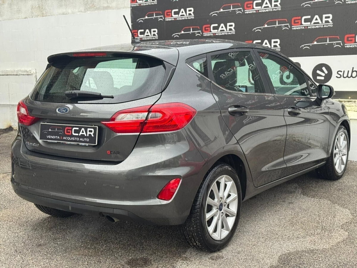 Ford Fiesta 1.5 TDCi 5 porte Vignale (7)