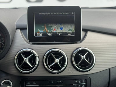 Mercedes-Benz Classe B 160 d Premium (11)