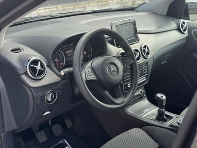 Mercedes-Benz Classe B 160 d Premium (15)