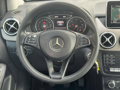 Mercedes-Benz Classe B 160 d Premium (9)