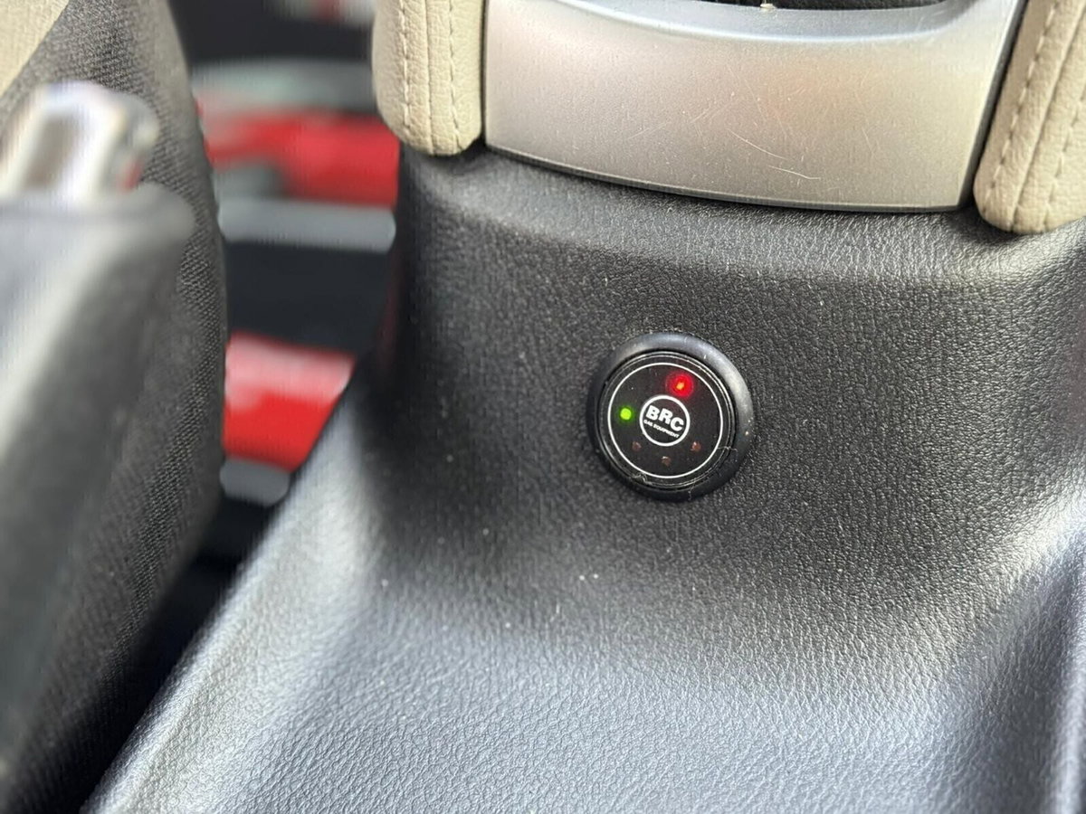 Nissan Micra IG-T 90 GPL 5 porte Max (14)
