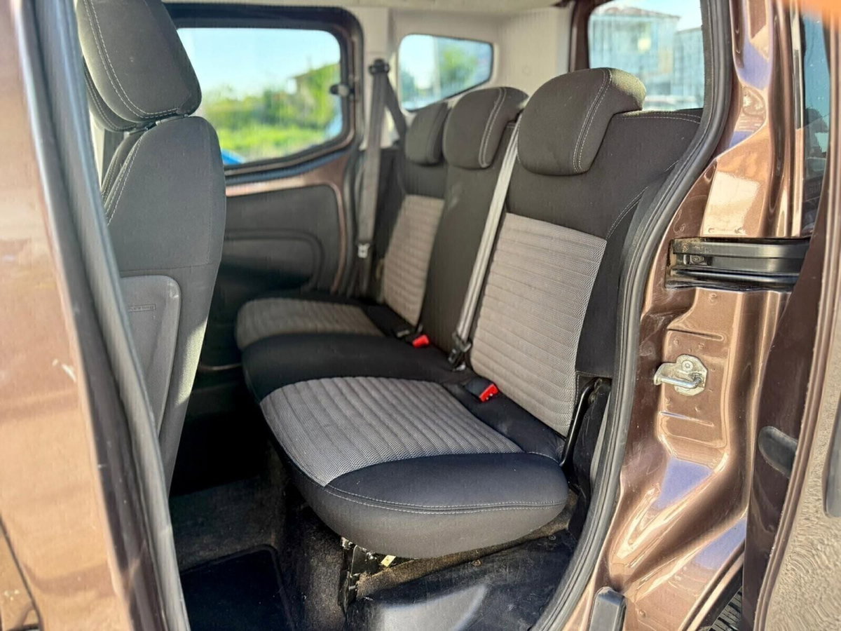 Fiat Qubo 1.3 MJT 95 CV Trekking (18)