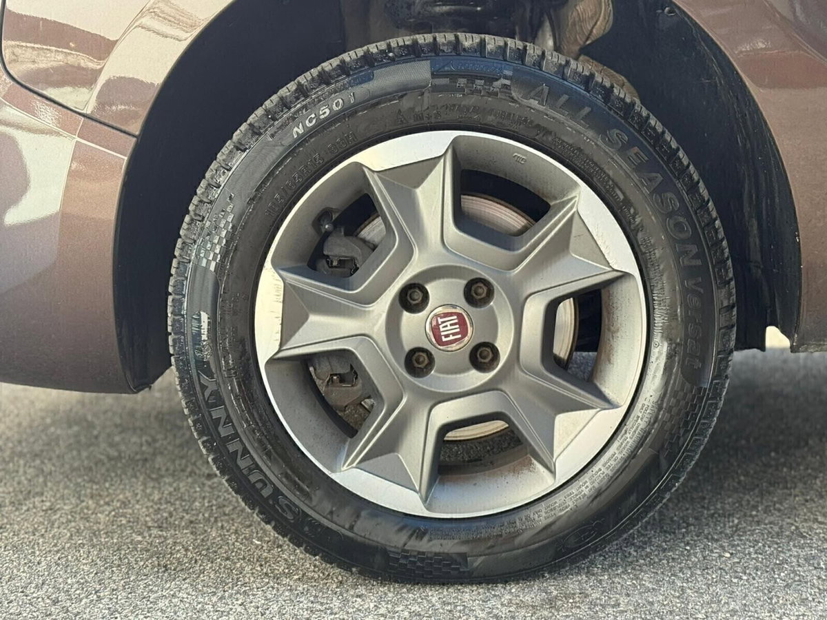 Fiat Qubo 1.3 MJT 95 CV Trekking (19)