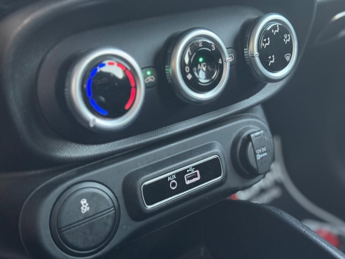 Fiat 500L 1.3 Multijet 95 CV Dualogic Lounge (12)