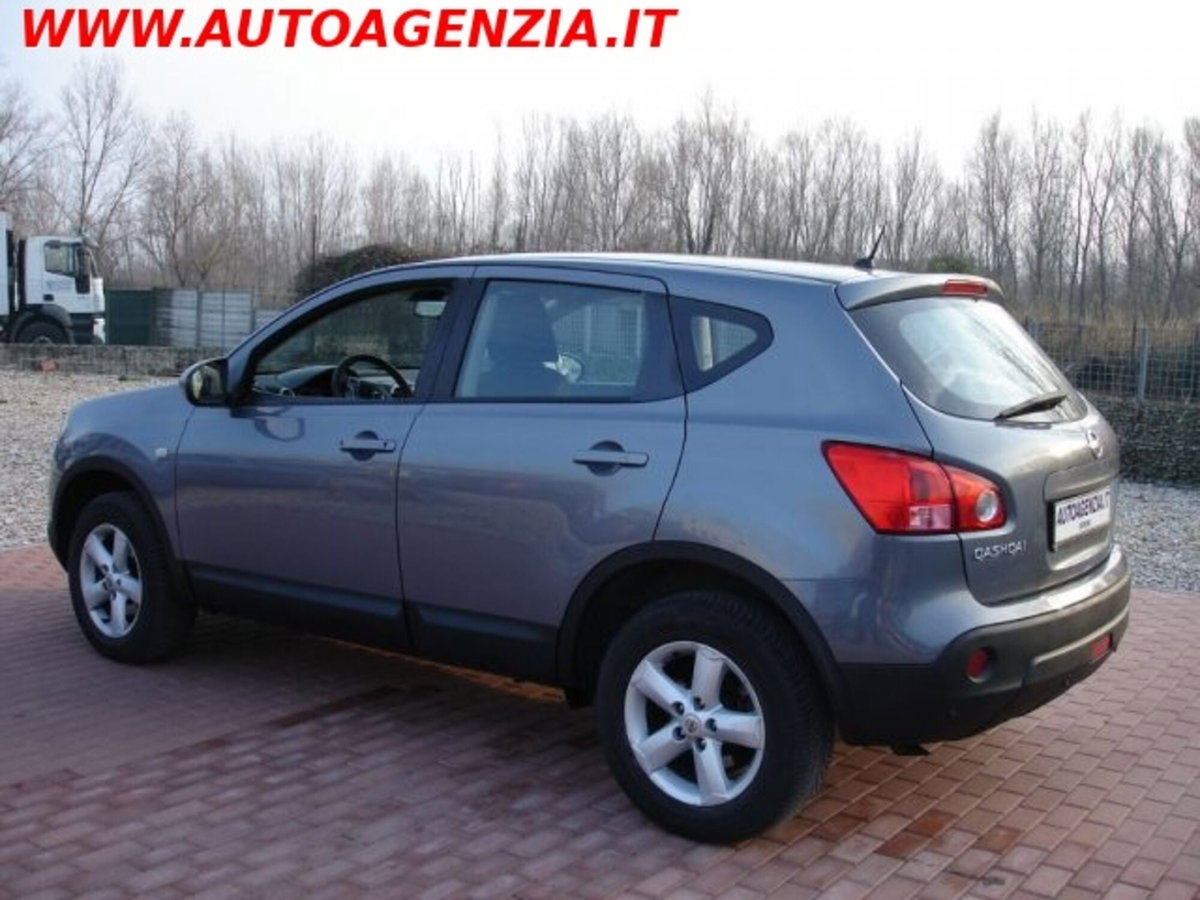 Nissan Qashqai 2.0 dCi DPF 4WD Acenta (4)