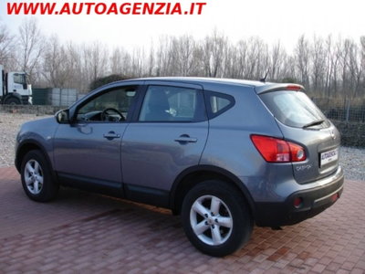 Nissan Qashqai 2.0 dCi DPF 4WD Acenta (4)