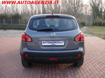 Nissan Qashqai 2.0 dCi DPF 4WD Acenta (6)