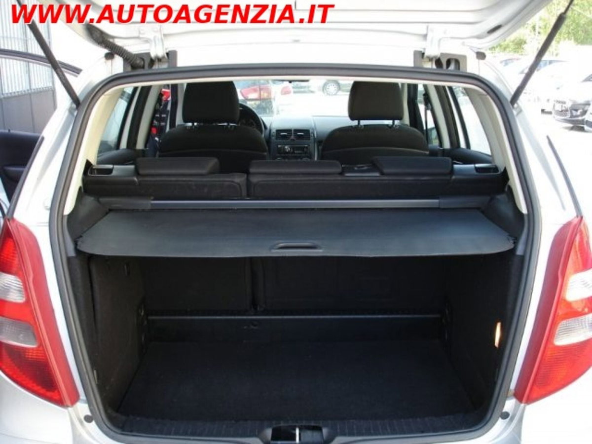 Mercedes-Benz Classe A 180 CDI Elegance (14)