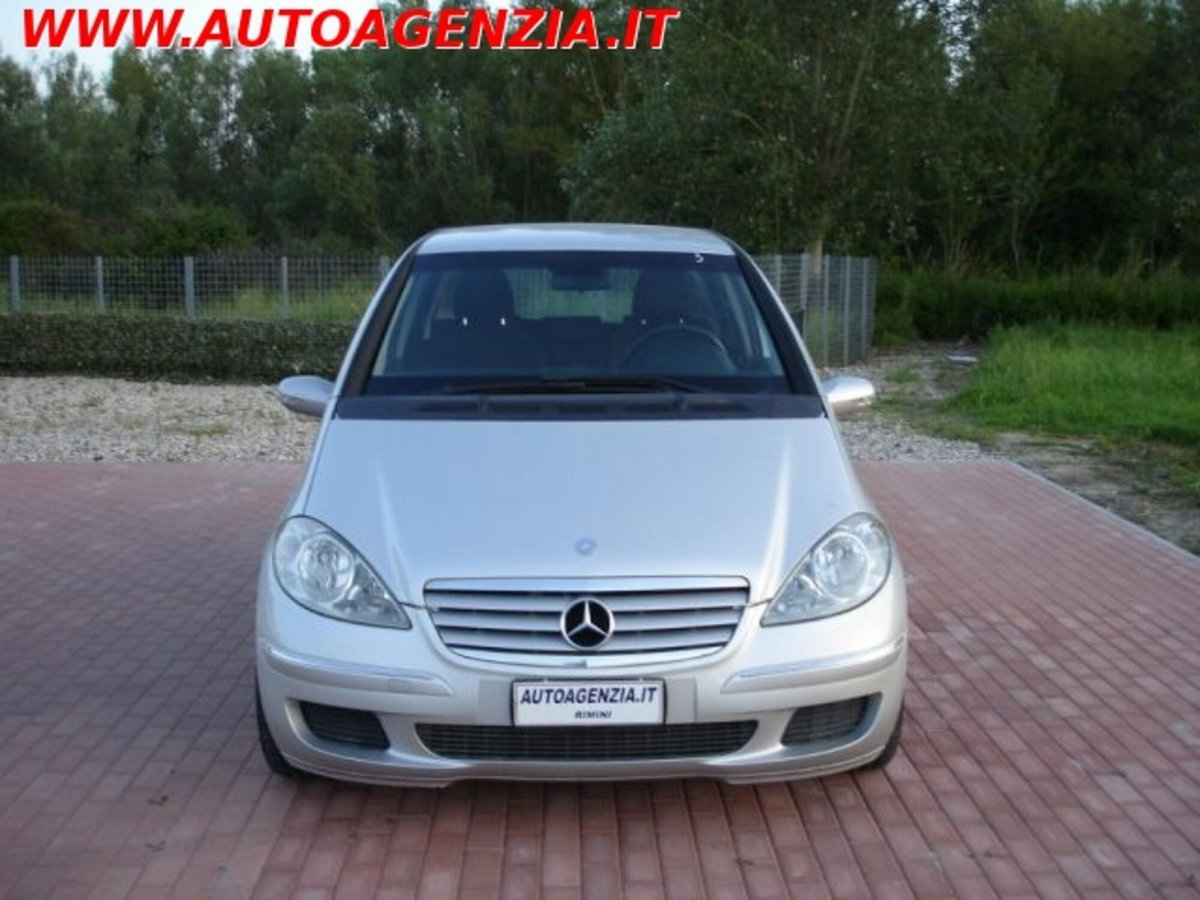 Mercedes-Benz Classe A 180 CDI Elegance (6)