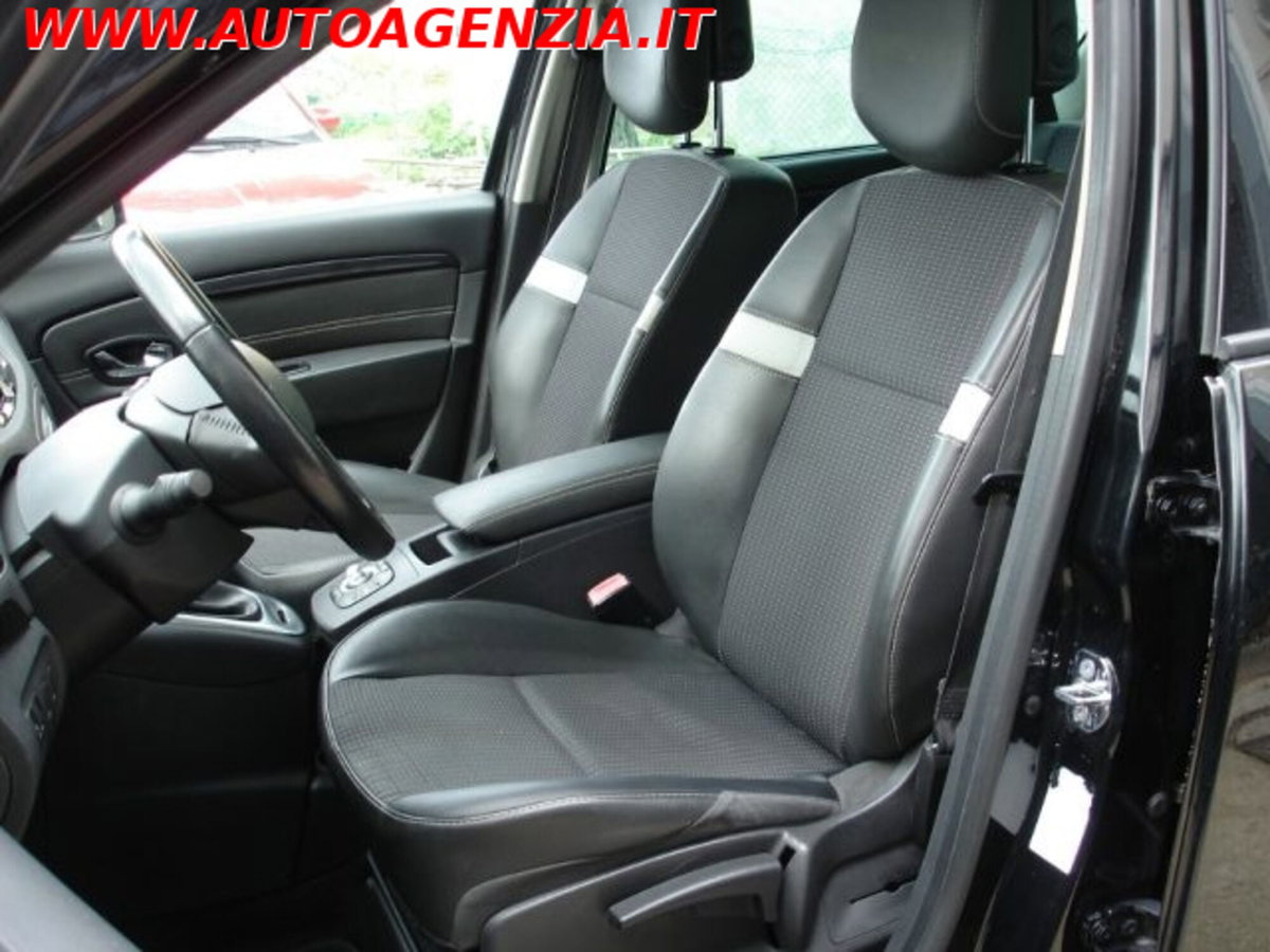 Renault Scenic E-Tech Electric 1.5 dCi 110CV Luxe (8)