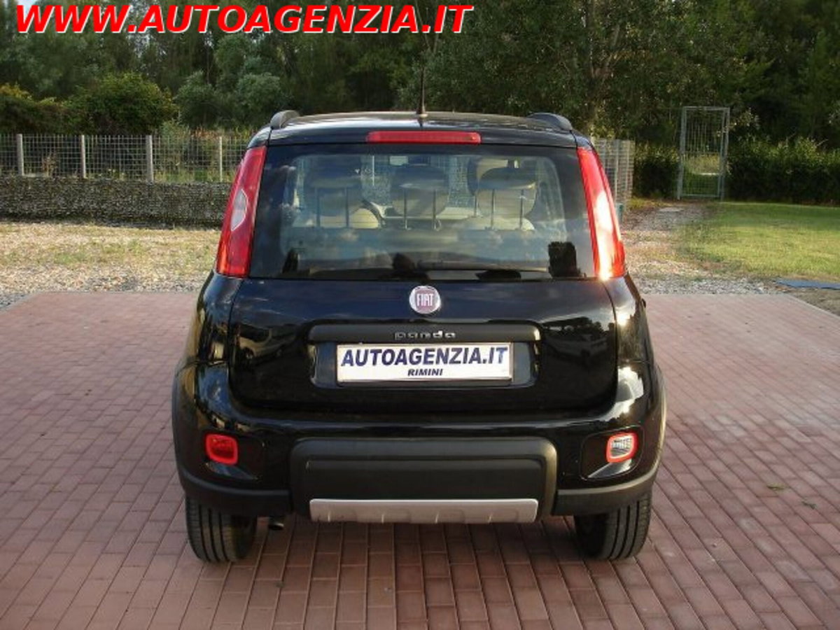 Fiat Panda 1.3 MJT 16V DPF 4x4 Climbing (7)
