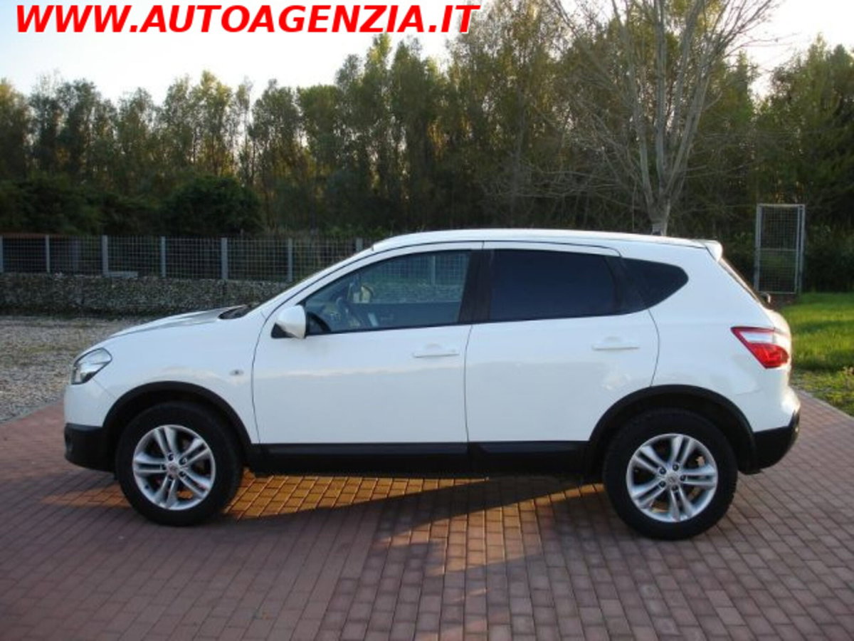 Nissan Qashqai 1.6 dCi 4WD N-Connecta (3)