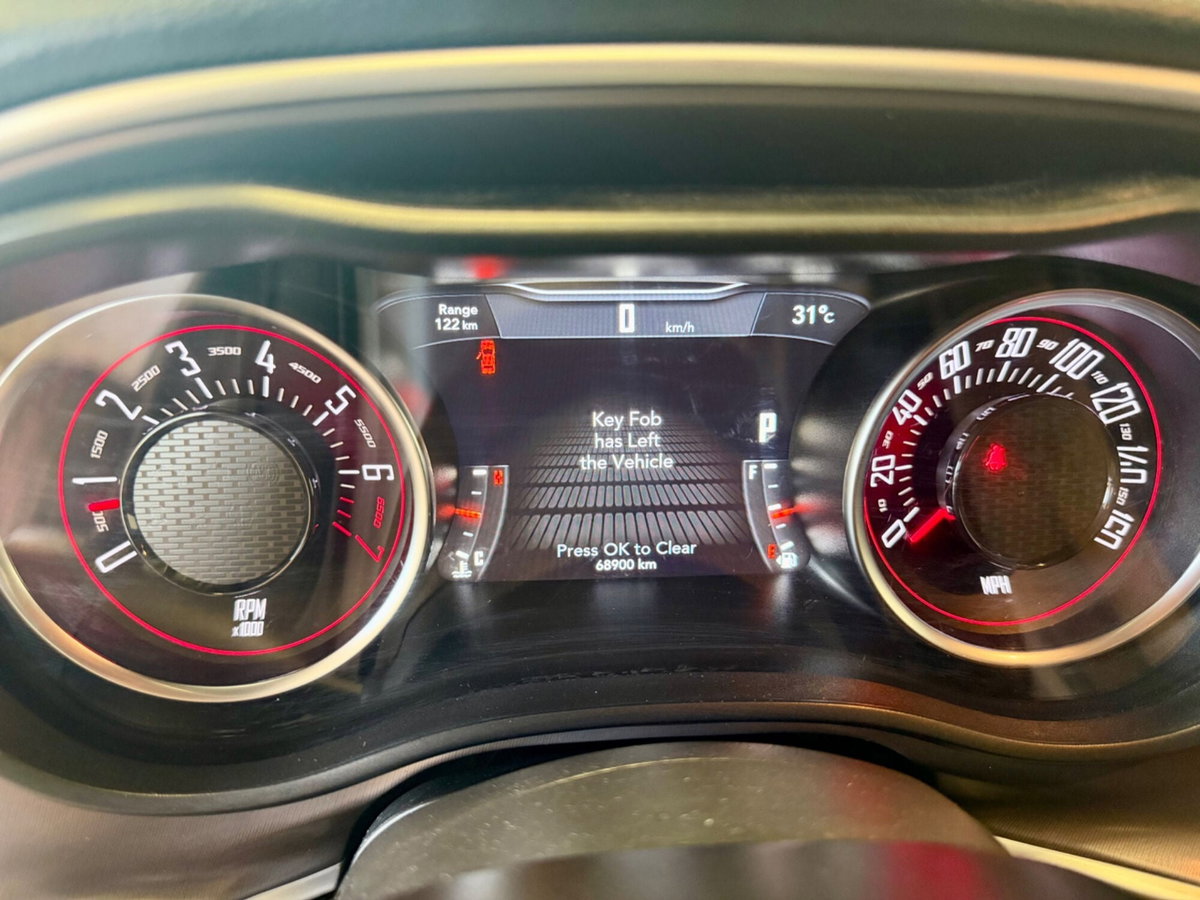 Dodge Challenger 3.6 V6 SXT awd 309cv at8 (12)