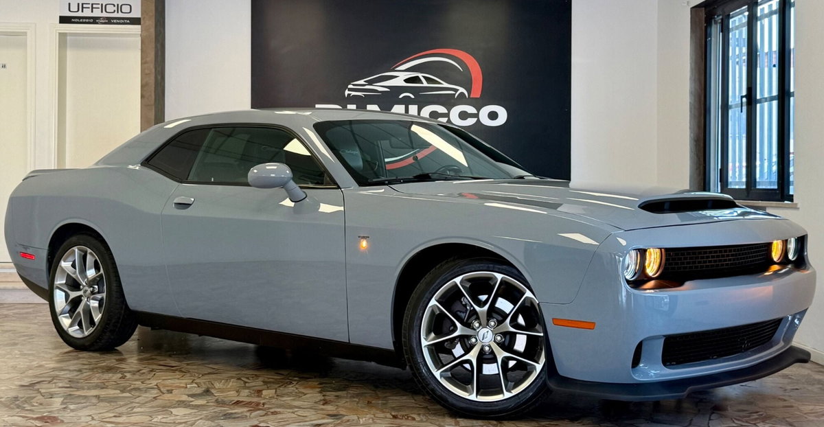 Dodge Challenger 3.6 V6 SXT awd 309cv at8 (3)
