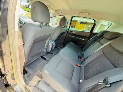 Peugeot 3008 1.6 e-HDi 115CV ETG6 Stop&Start Business (17)
