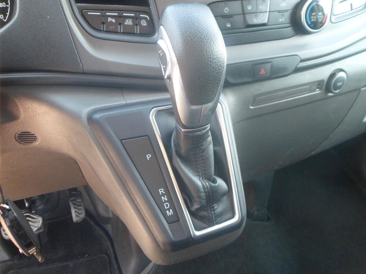 Ford Transit Custom Furgone 340 2.0 EcoBlue 130 PL-DC Furgone Titanium (13)