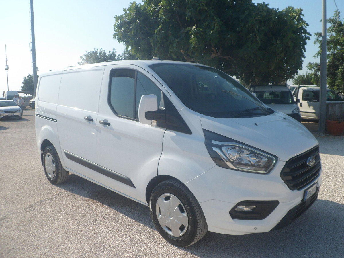 Ford Transit Custom Furgone 340 2.0 EcoBlue 130 PL-DC Furgone Titanium (3)