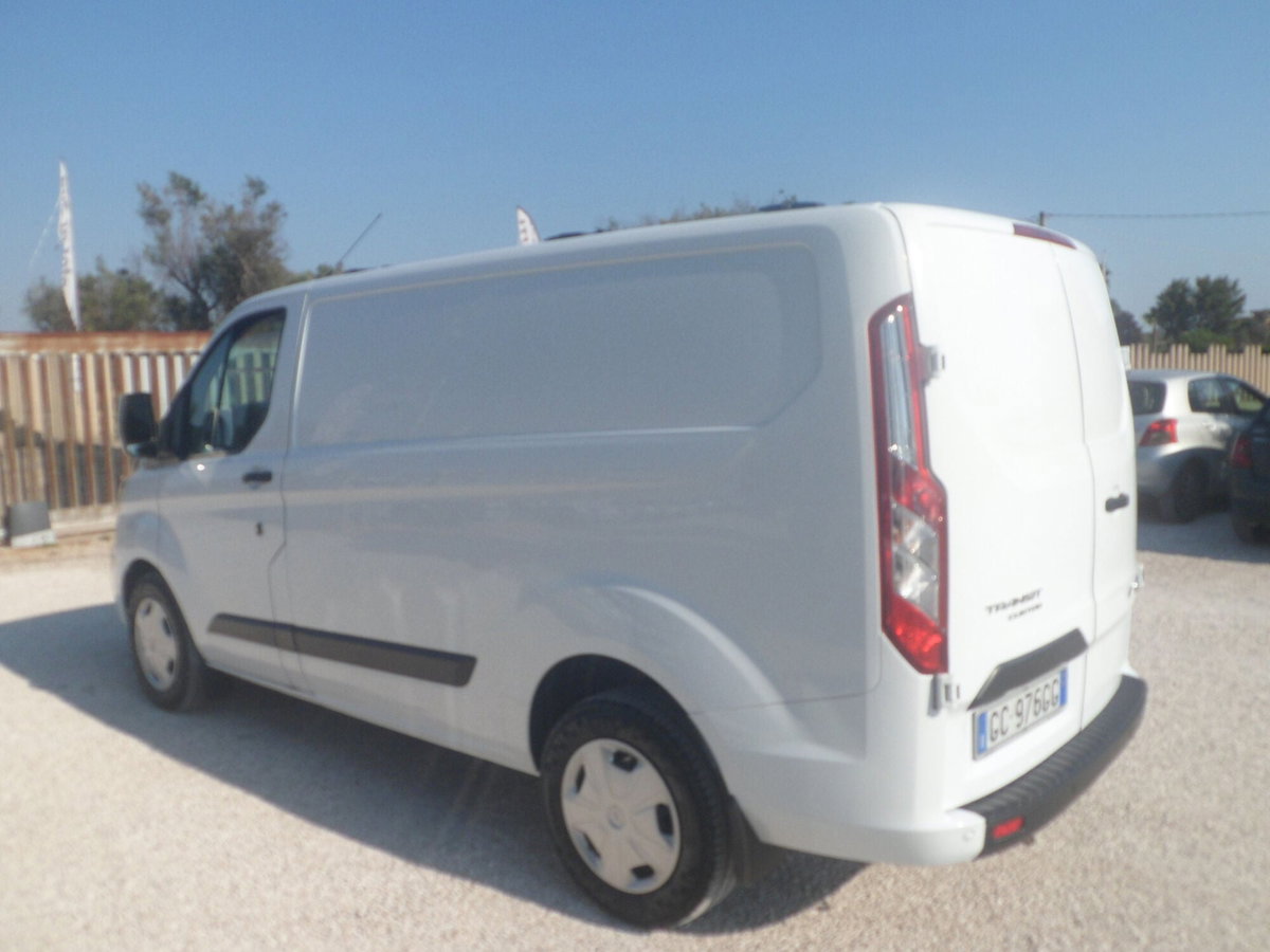 Ford Transit Custom Furgone 340 2.0 EcoBlue 130 PL-DC Furgone Titanium (6)