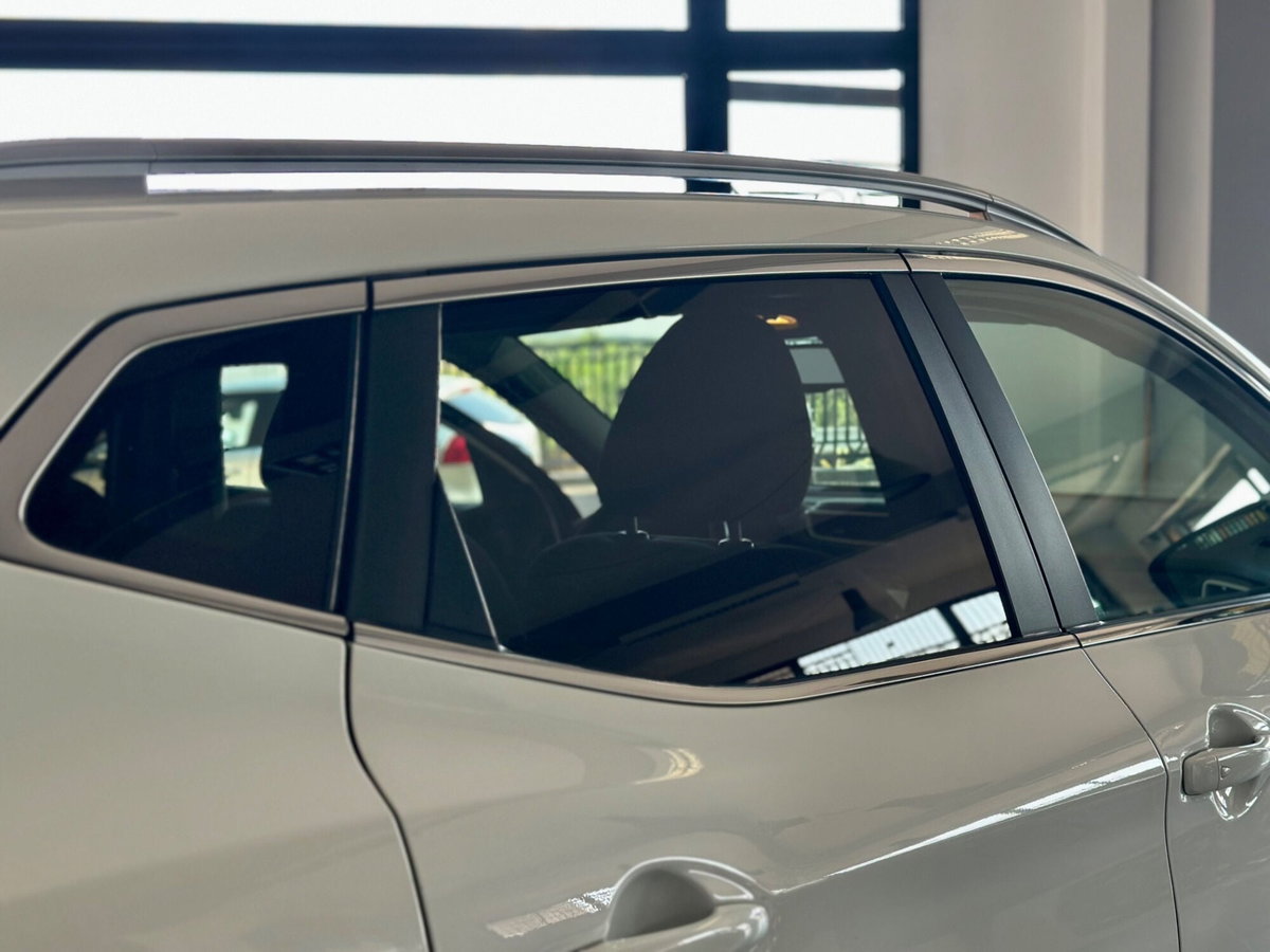 Nissan Qashqai 1.6 dCi 2WD 360 (4)
