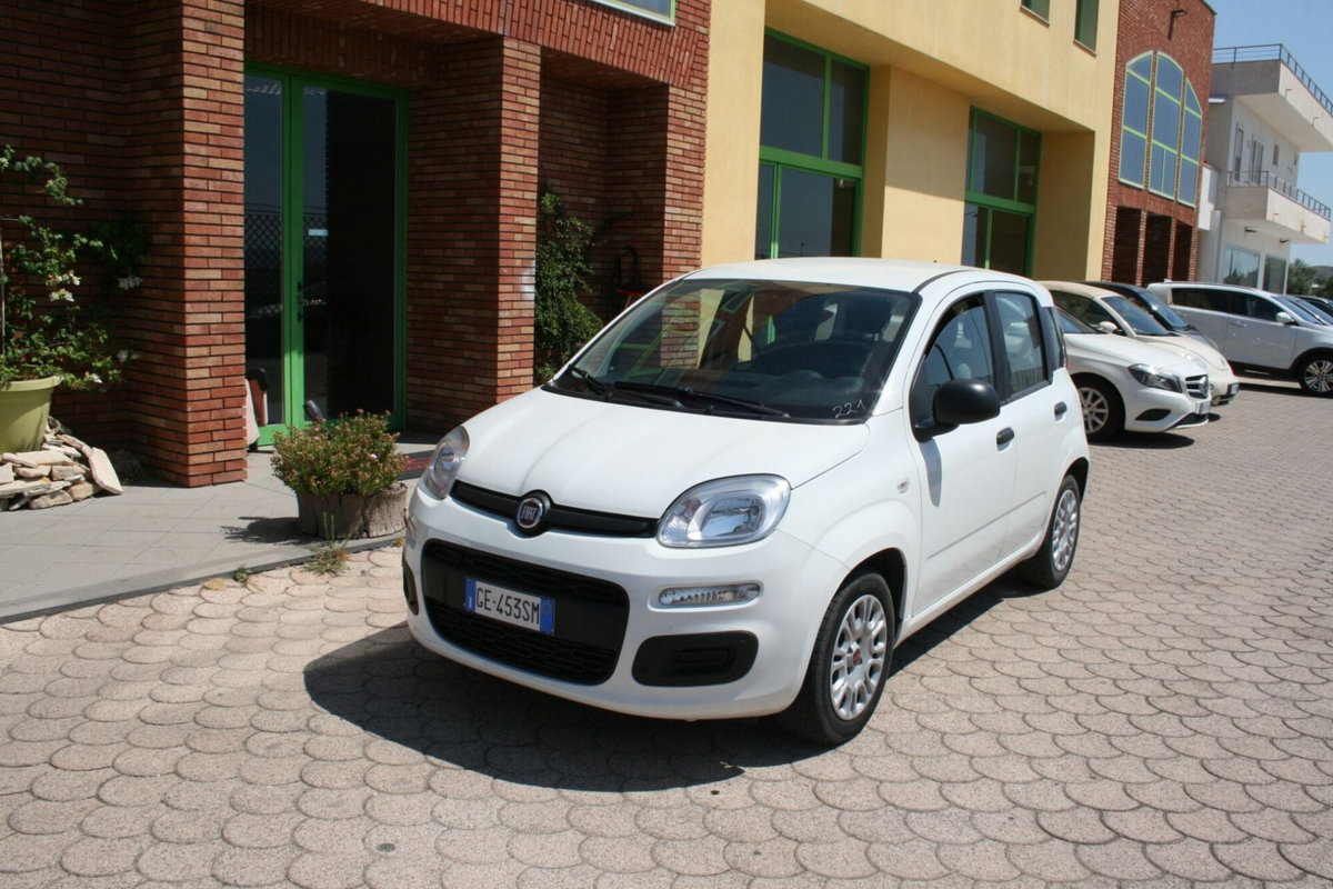 Fiat Panda 1.0 FireFly S&S Hybrid Easy (2)