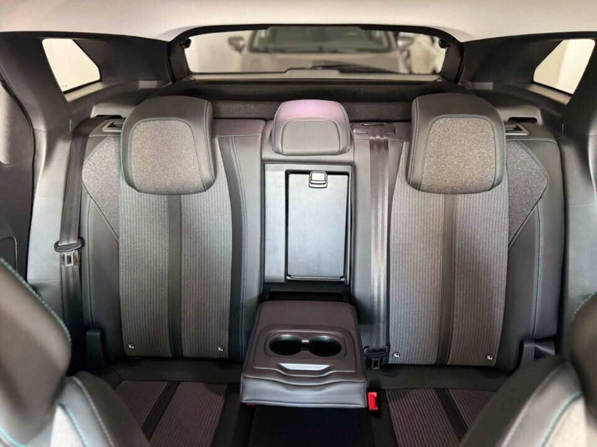 Peugeot 3008 BlueHDi 130 S&S EAT8 Allure Pack (11)