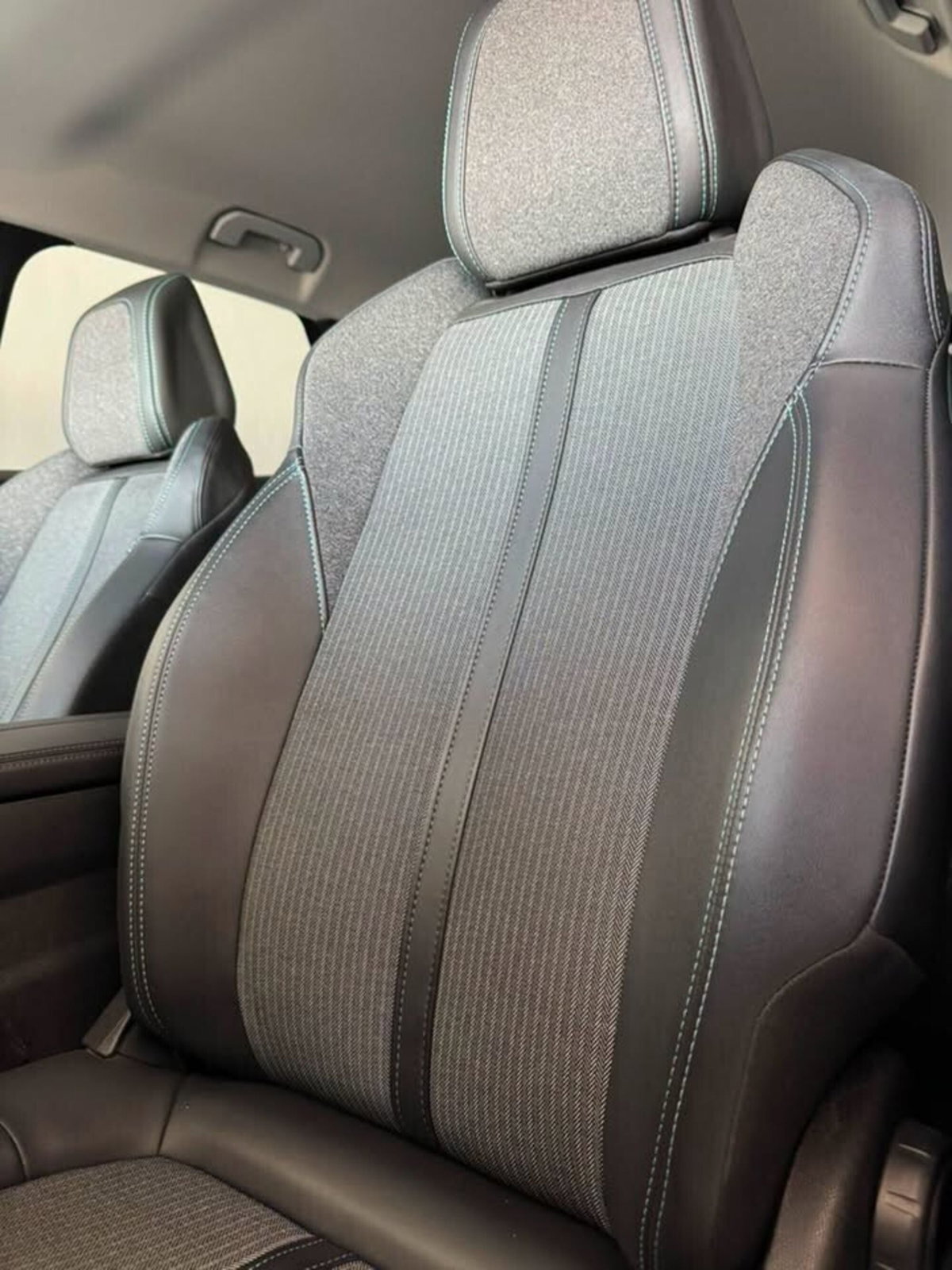 Peugeot 3008 BlueHDi 130 S&S EAT8 Allure Pack (9)