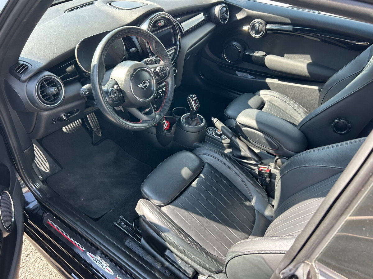 MINI Mini 2.0 John Cooper Works (5)