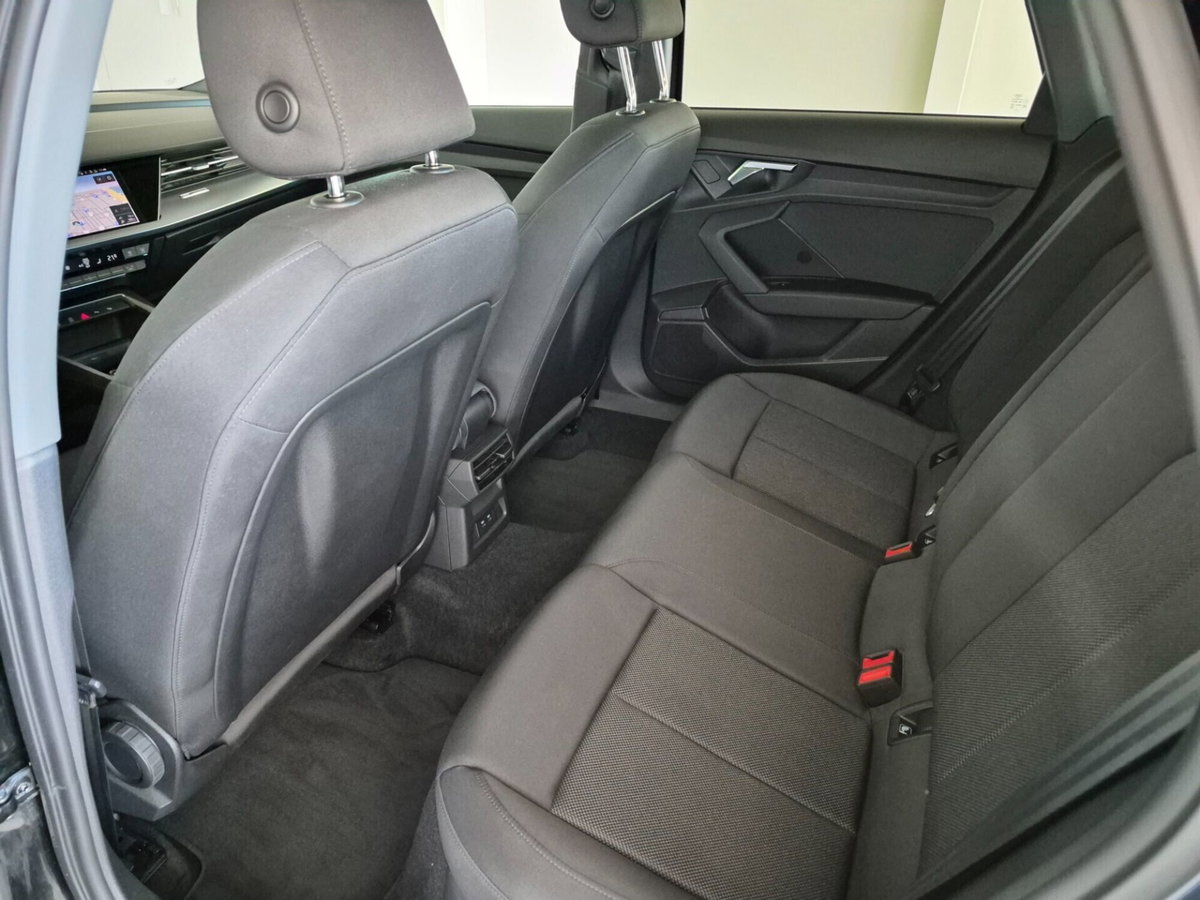 Audi A3 Sportback 35 TFSI S tronic Business Advanced (13)