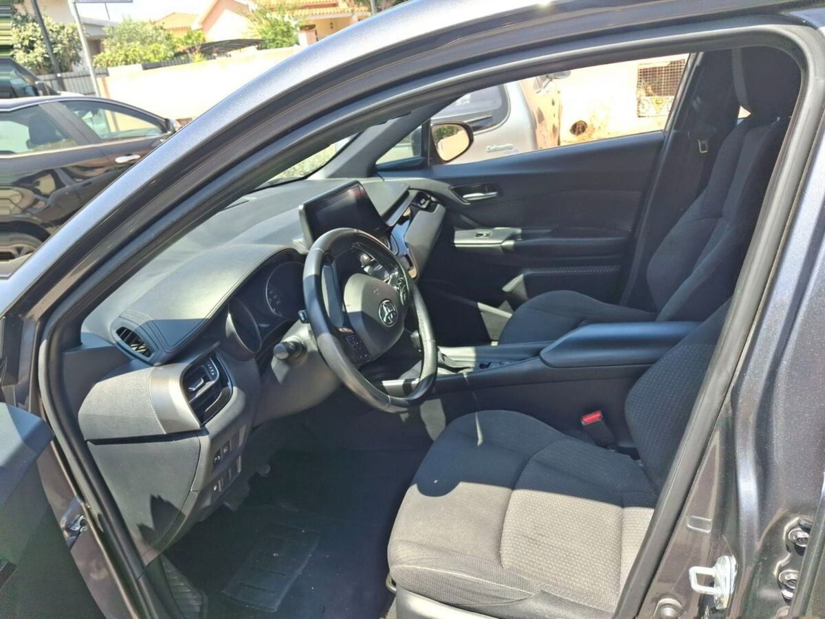 Toyota Toyota C-HR 1.8 Hybrid E-CVT Active (10)