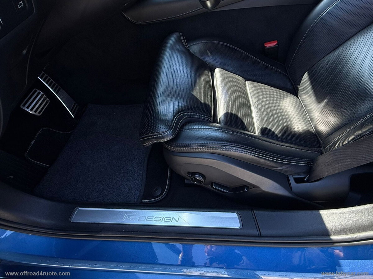 Volvo V90 D5 AWD Geartronic R-design (20)