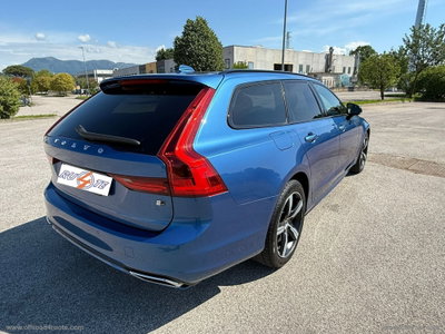 Volvo V90 D5 AWD Geartronic R-design (3)