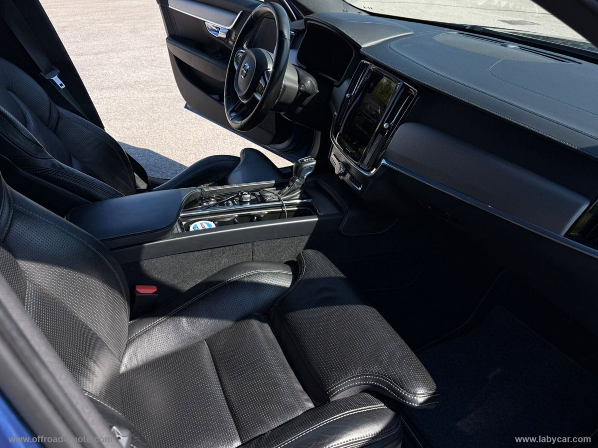 Volvo V90 D5 AWD Geartronic R-design (7)