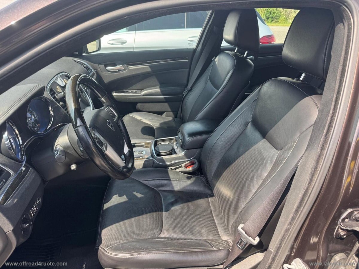 Lancia Thema 3.0 V6 Multijet II 190 CV Platinum (6)