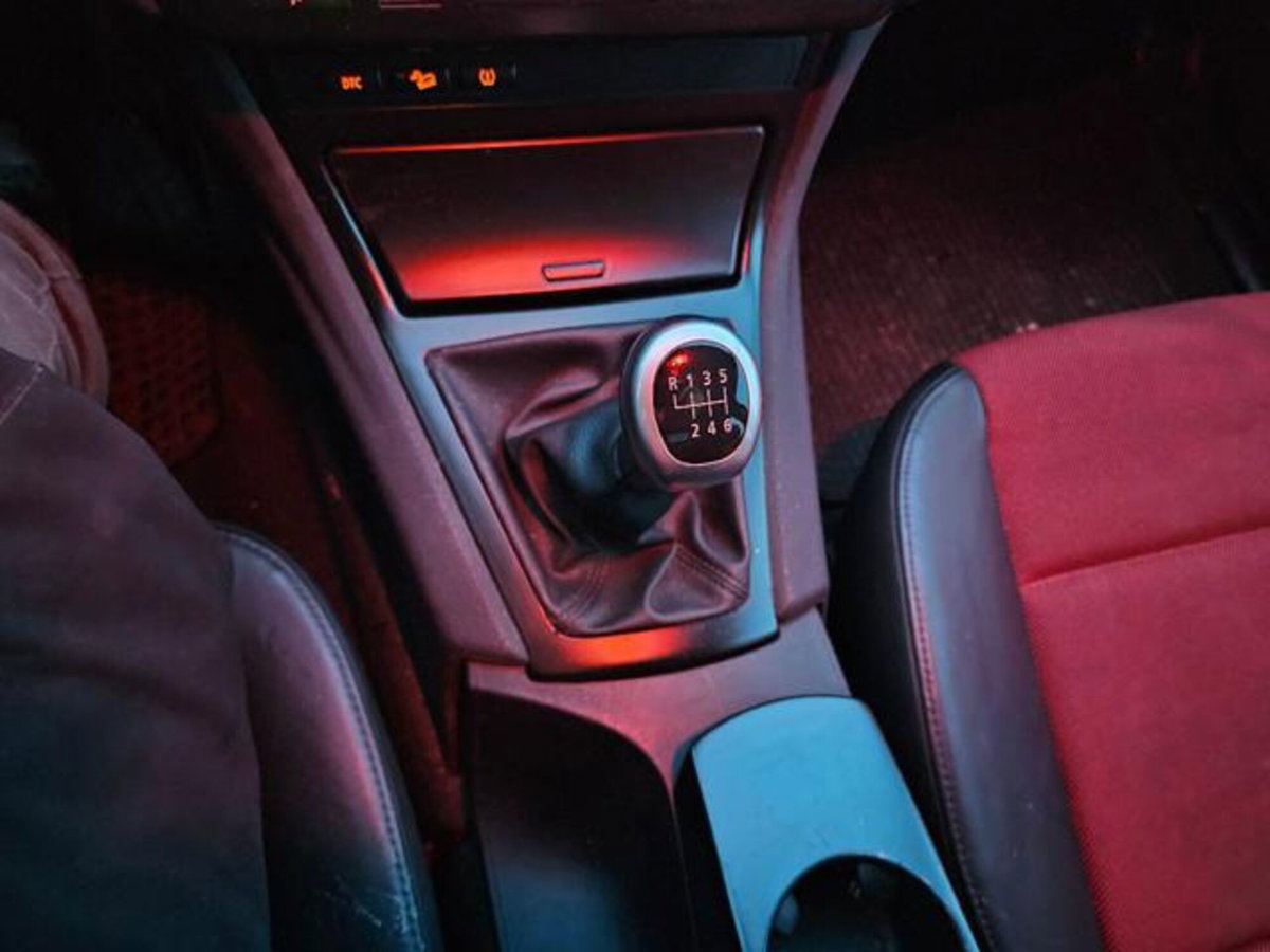 BMW X3 xDrive18d Futura (14)