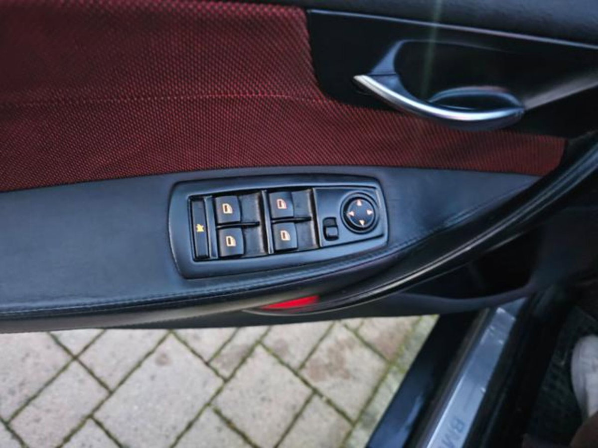 BMW X3 xDrive18d Futura (15)