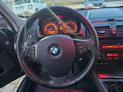 BMW X3 xDrive18d Futura (17)
