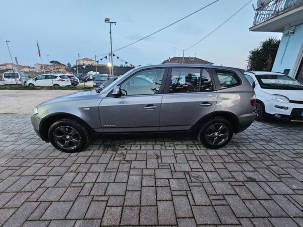 BMW X3 xDrive18d Futura (2)