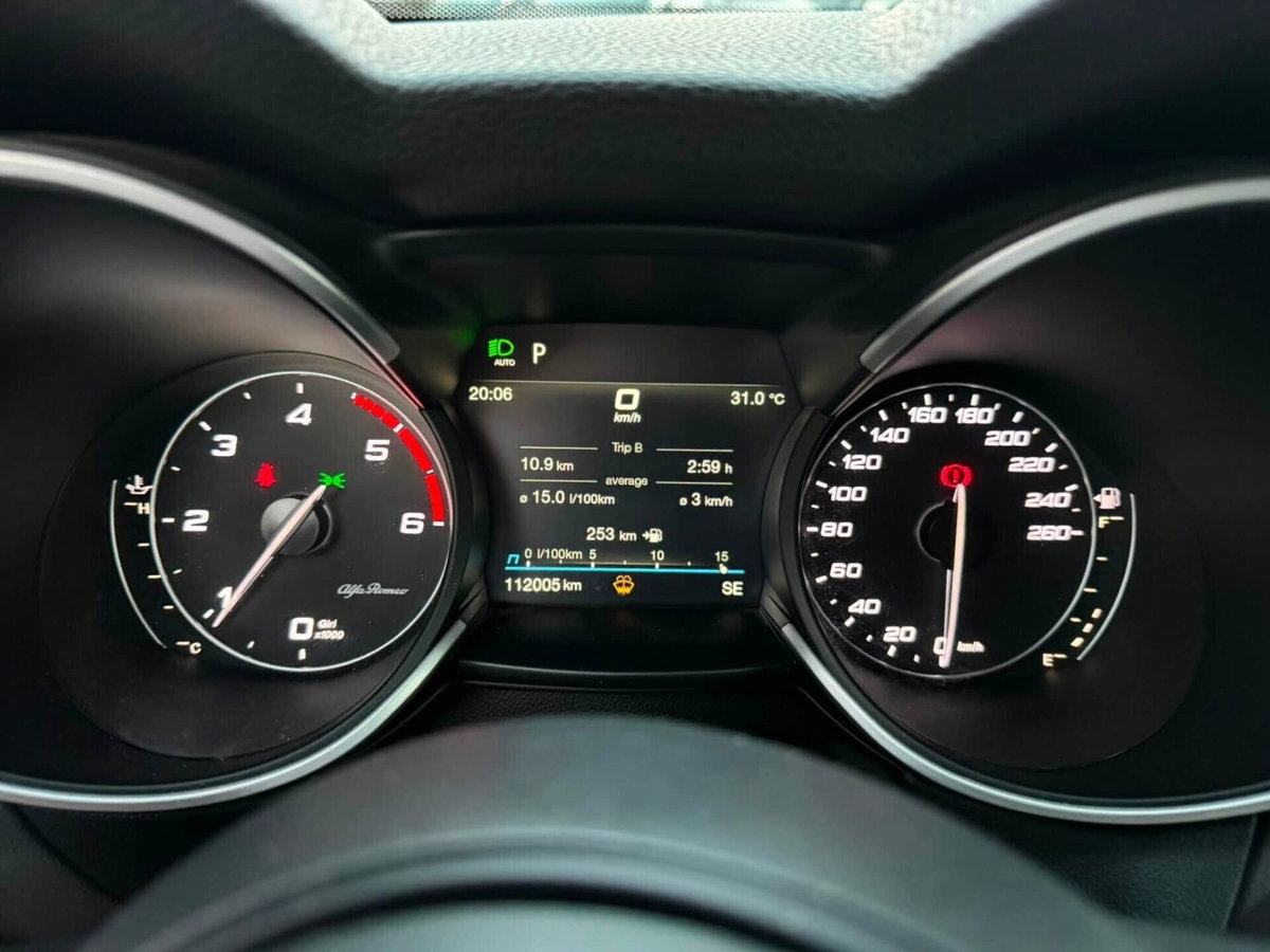 Alfa Romeo Stelvio Stelvio 2.2 Turbodiesel 190 CV AT8 Q4 Sprint (20)