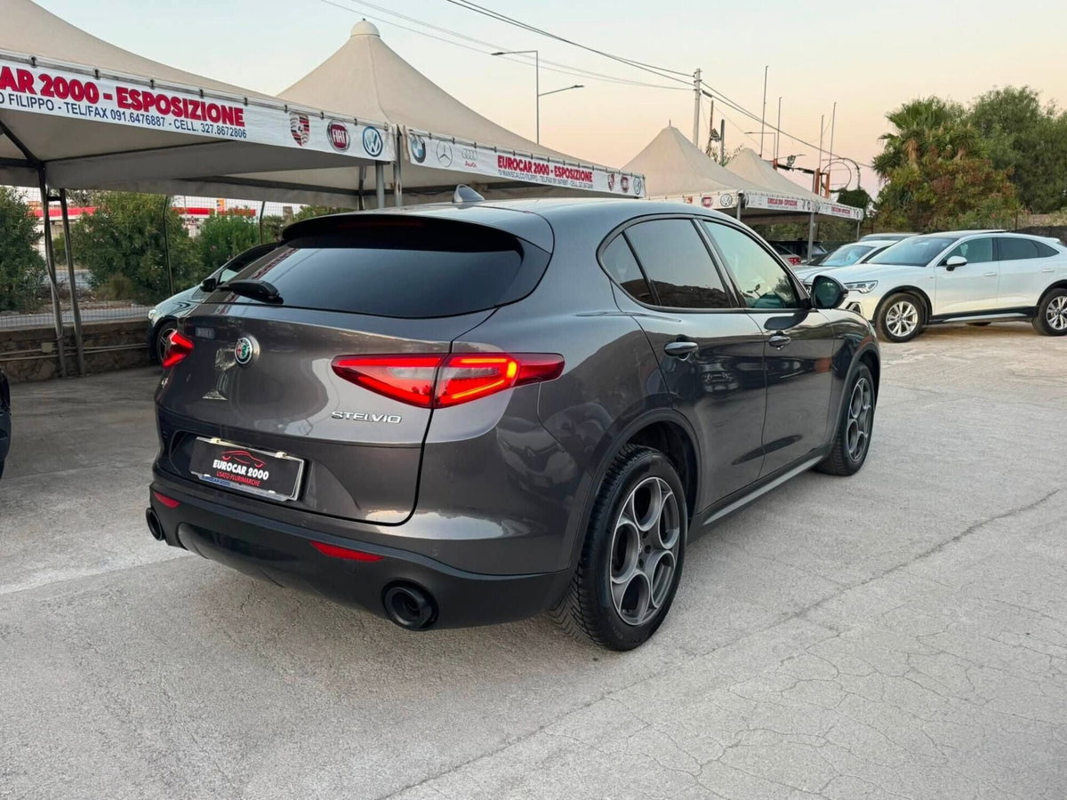 Alfa Romeo Stelvio Stelvio 2.2 Turbodiesel 190 CV AT8 Q4 Sprint (4)