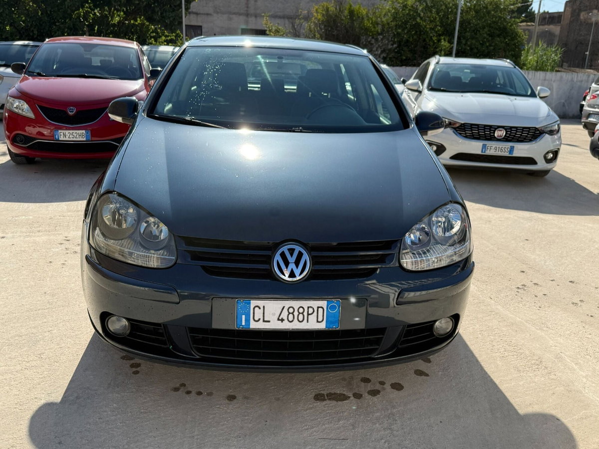 Volkswagen Golf 2.0 16V TDI 4mot. 5p. Sportline (2)