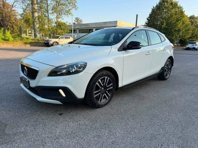Volvo V40 Cross Country D2 Geartronic Business Plus usata