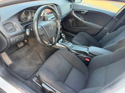 Volvo V40 Cross Country D2 Geartronic Business Plus (10)