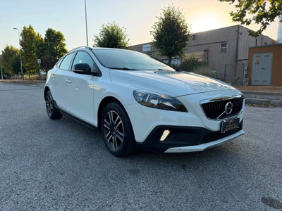 Volvo V40 Cross Country D2 Geartronic Business Plus (2)